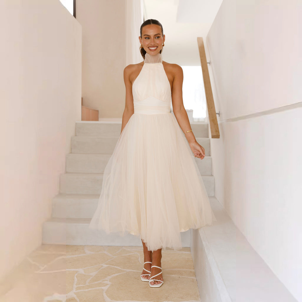 Elegantes Halterneck-Maxikleid aus Mesh