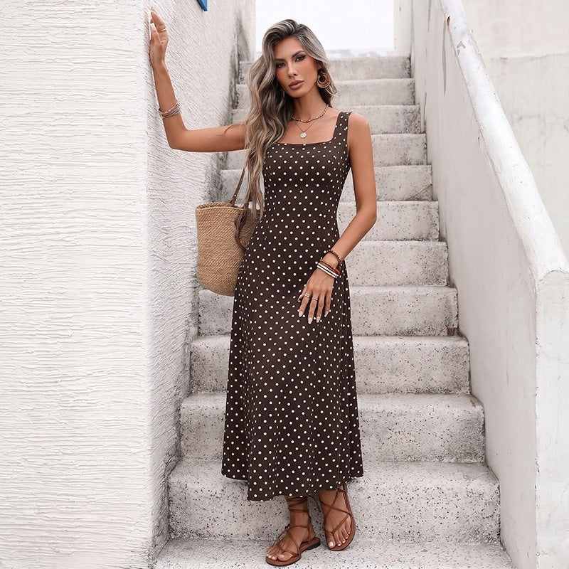 Gepunktetes ärmelloses Slip-Kleid mit eckigem Ausschnitt