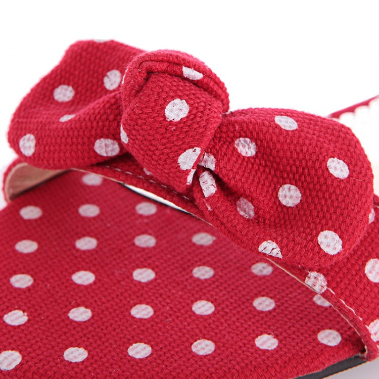 Flache Schuhe mit Polka-Dot-Schleife – Bild 5 | LuxeStyle