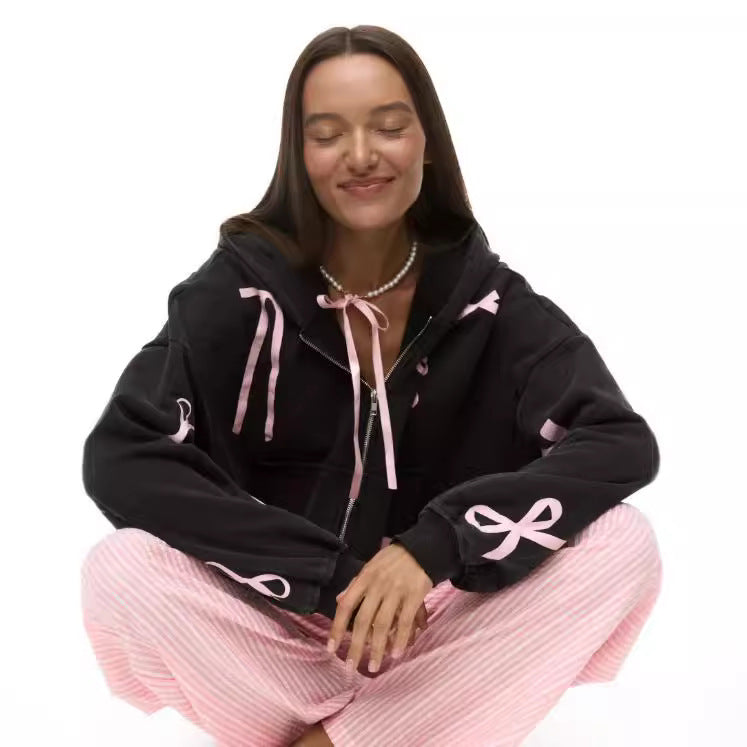 Kapuzen-Sweatshirt mit Schleifenprint