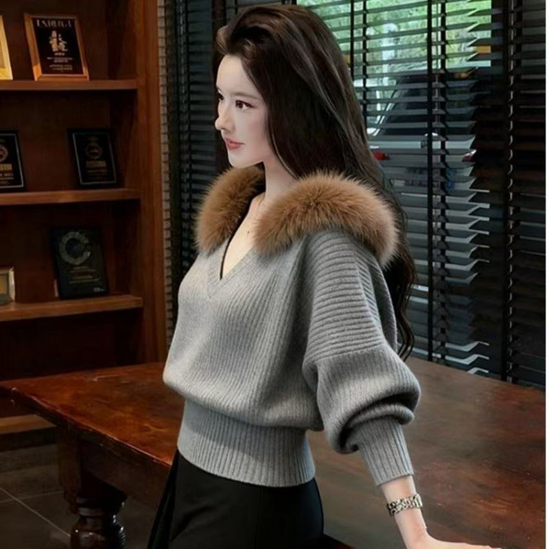 V-Ausschnitt Pullover mit Fellbesatz