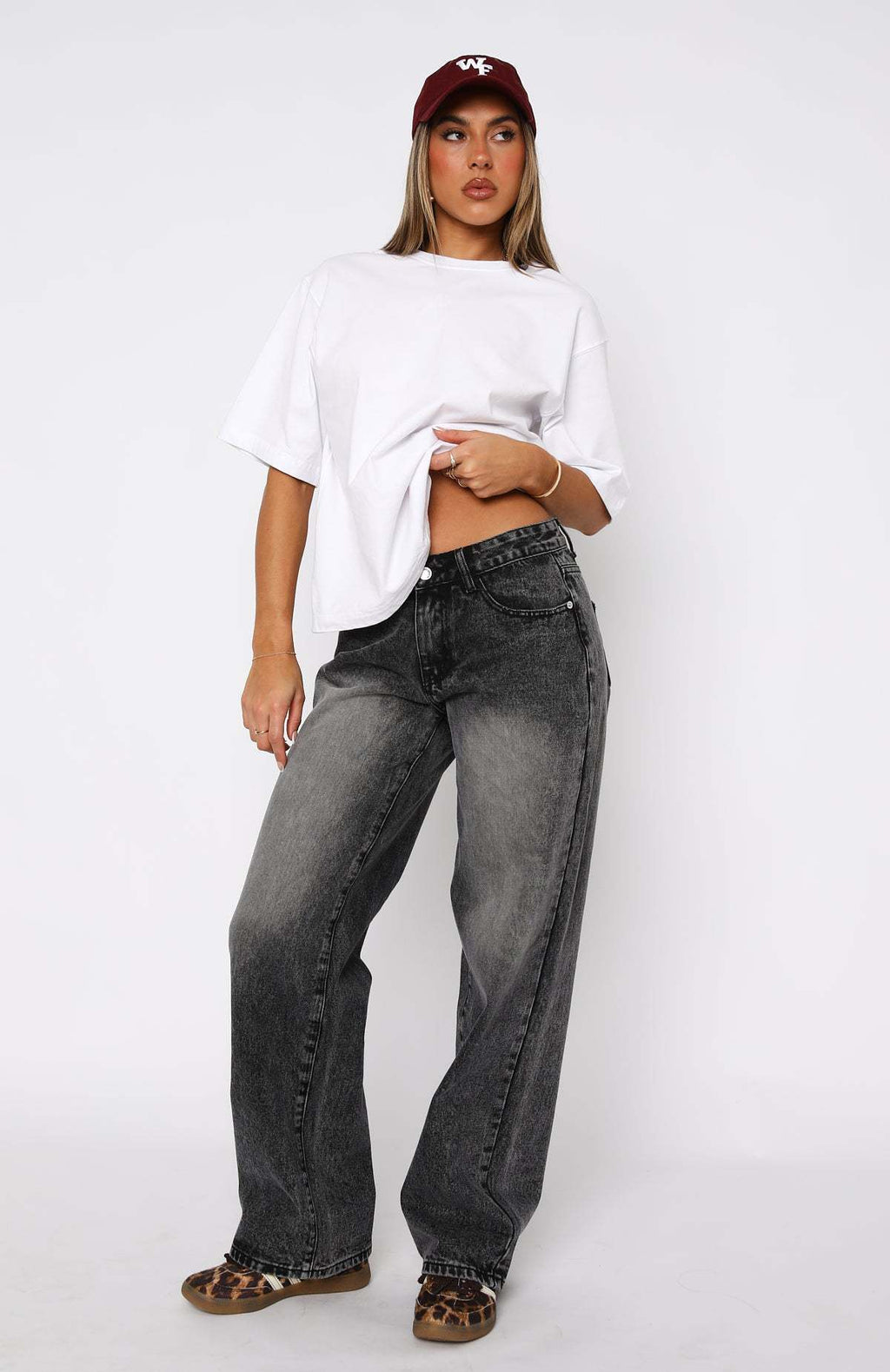 Retro Loose-Fit Denim Jeans