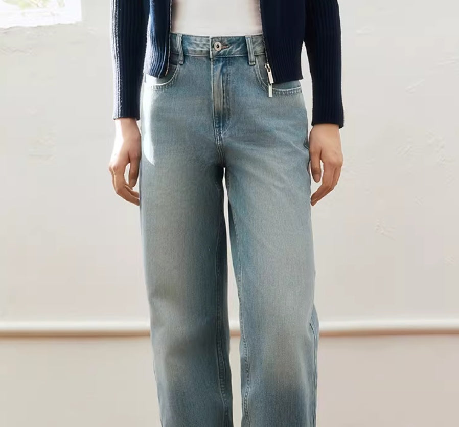 Leichte, hochgeschnittene Jeans
