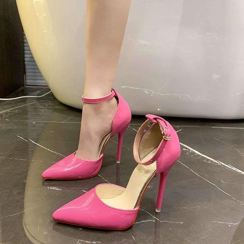 Spitze Stiletto-Sandalen mit Riemchen – Bild 3 | LuxeStyle