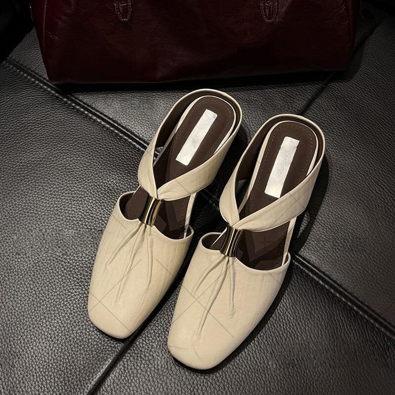 Vintage Mules im französischen Stil