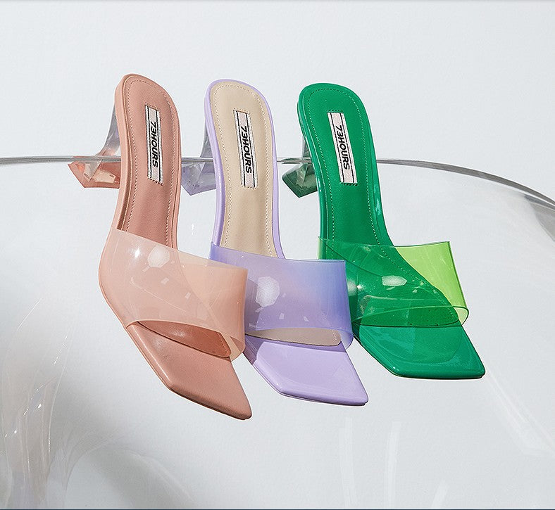 Sandalen mit Blockabsatz und Kristallen – Bild 3 | LuxeStyle