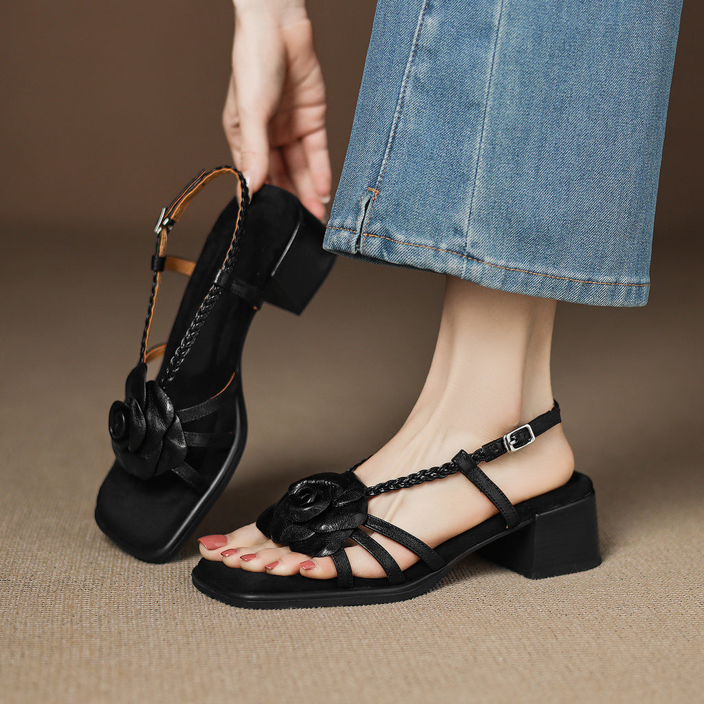 Blumen-Sandalen mit Blockabsatz