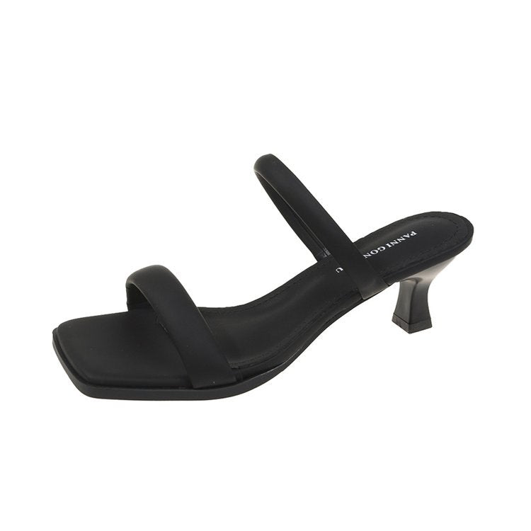 Sandalen mit Kettendetail und Blockabsatz – Bild 2 | LuxeStyle