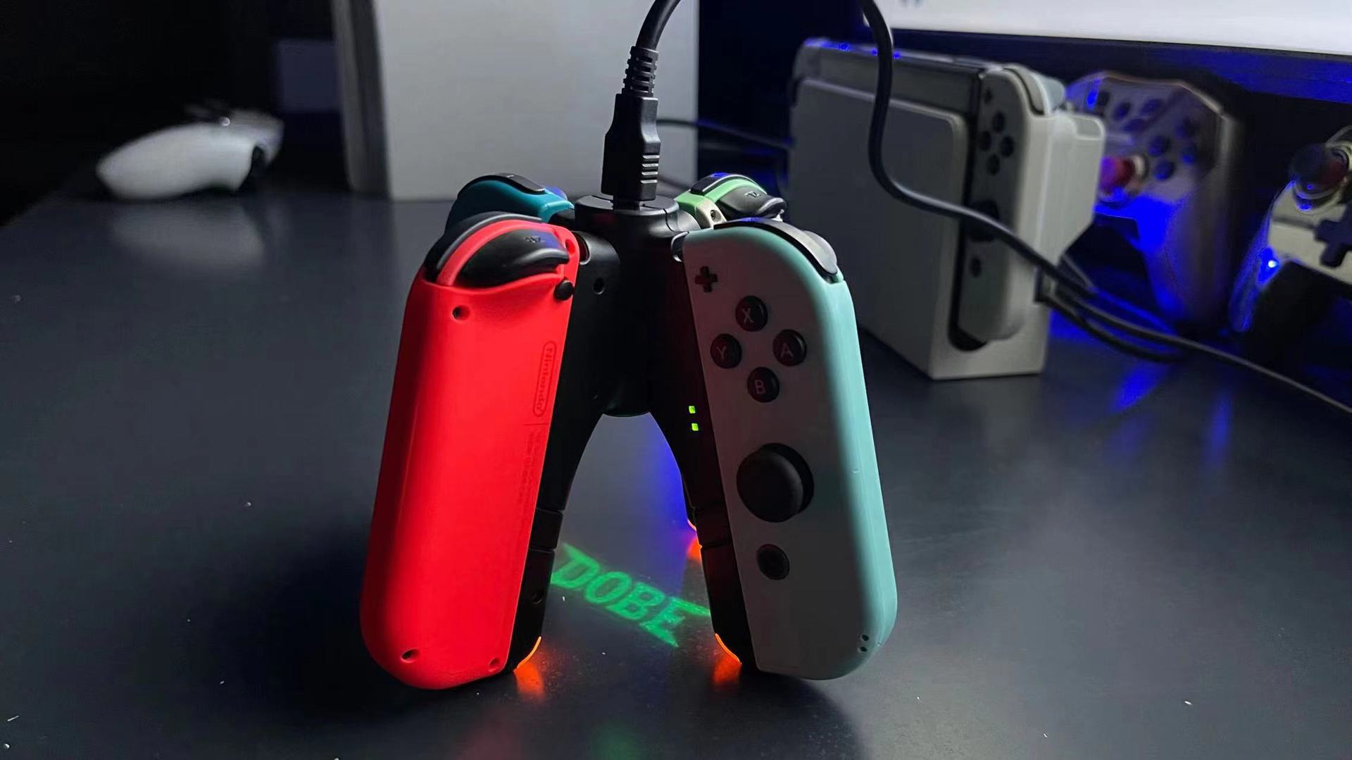 4-in-1 Ladestation für Switch Joy-Cons