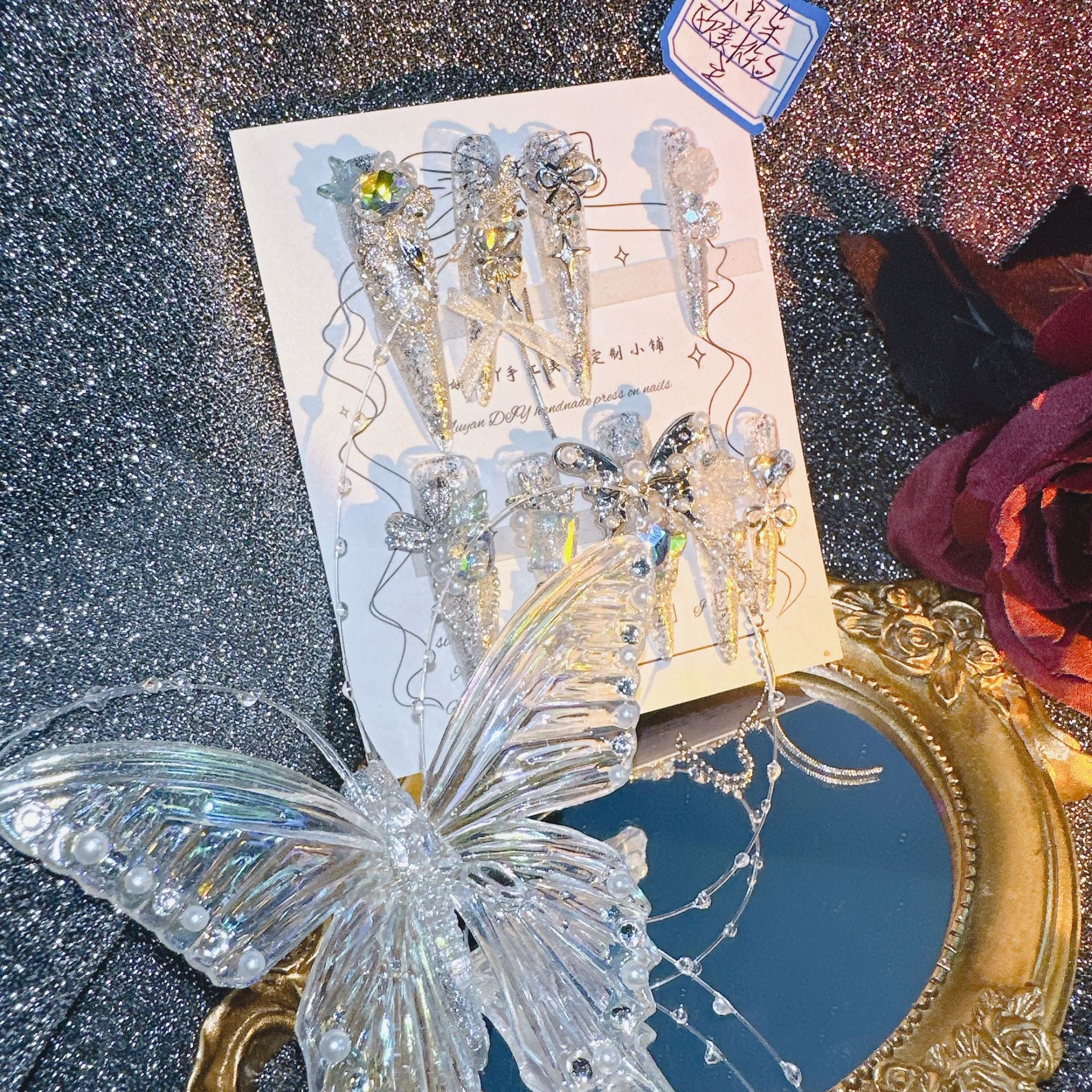 Handgemachte Schmetterlings-Kunstnägel, spitz