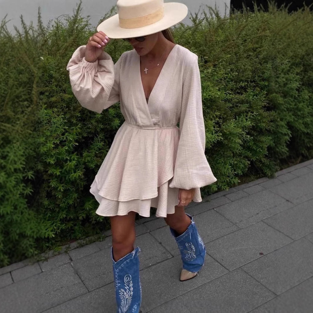 Minikleid mit Taillenbetonung