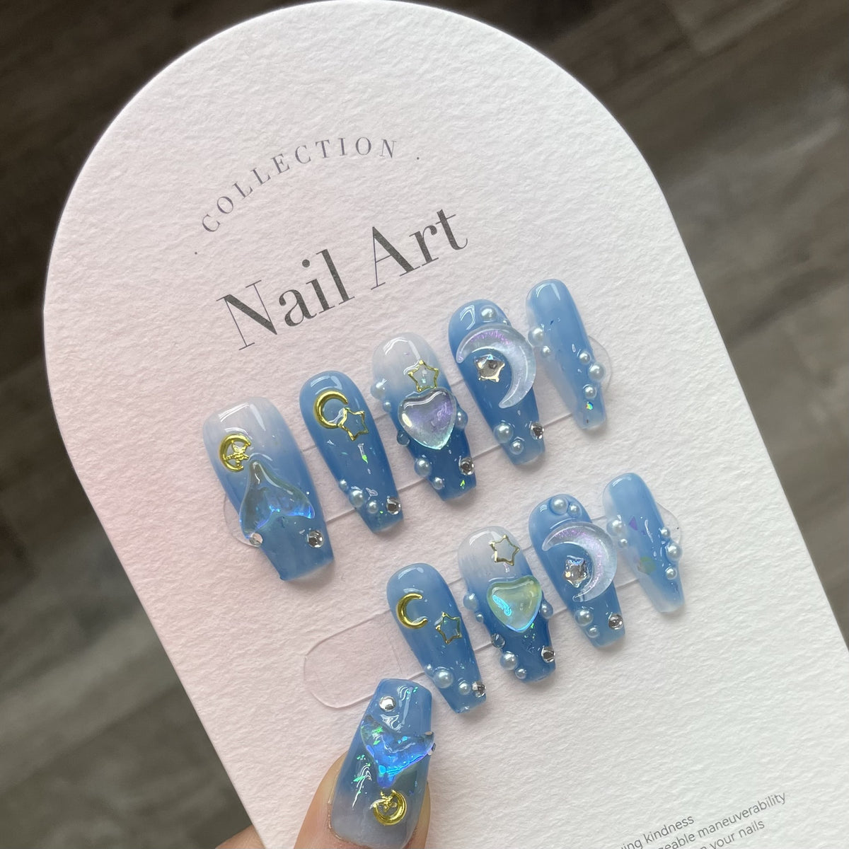 Handgemachte 3D-Liebesnägel «Blue Ice» – Bild 2 | LuxeStyle