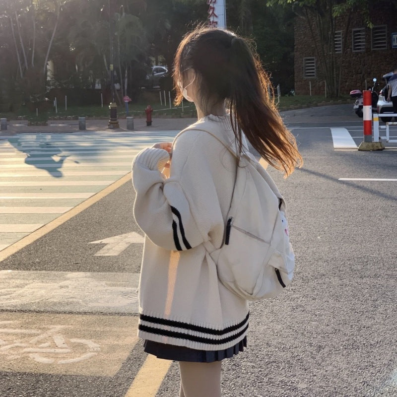 Strick-Cardigan im Preppy-Stil