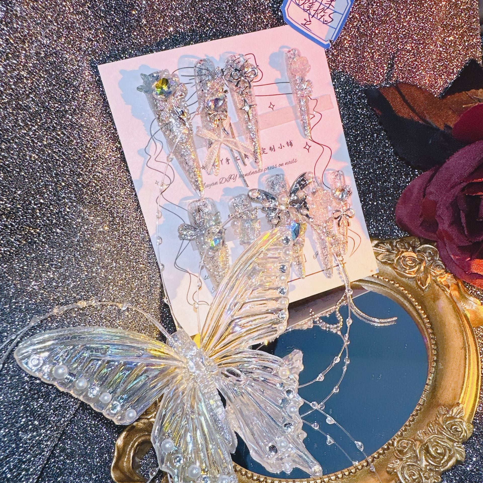 Handgemachte Schmetterlings-Kunstnägel, spitz