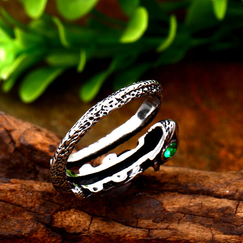 Vintage-Ring aus Titanstahl – Bild 3 | LuxeStyle