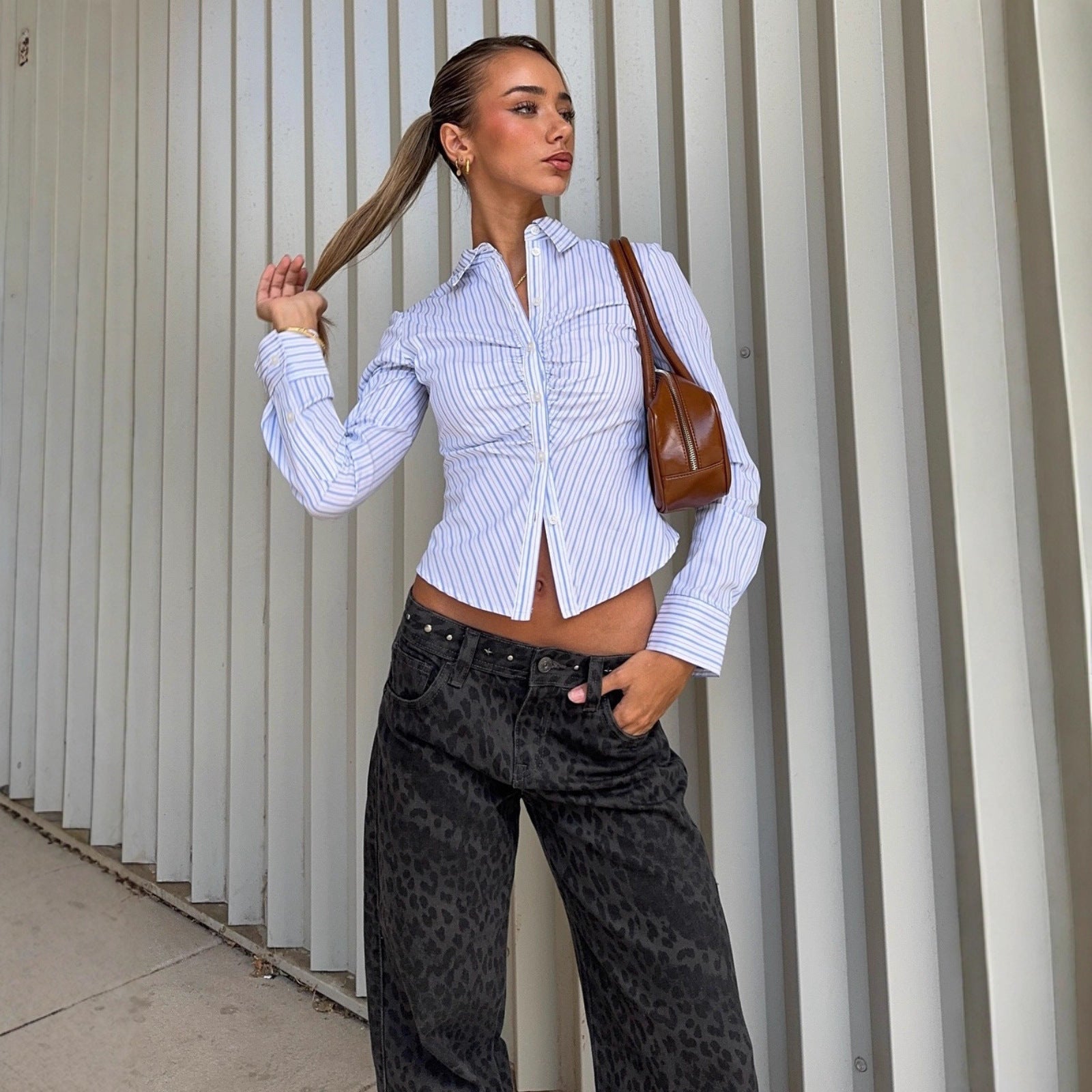 Eleganter Damen Cardigan mit Polokragen und Streifen