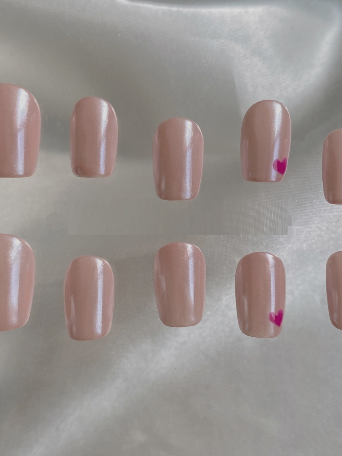 French Manicure im Nischen-Design | LuxeStyle