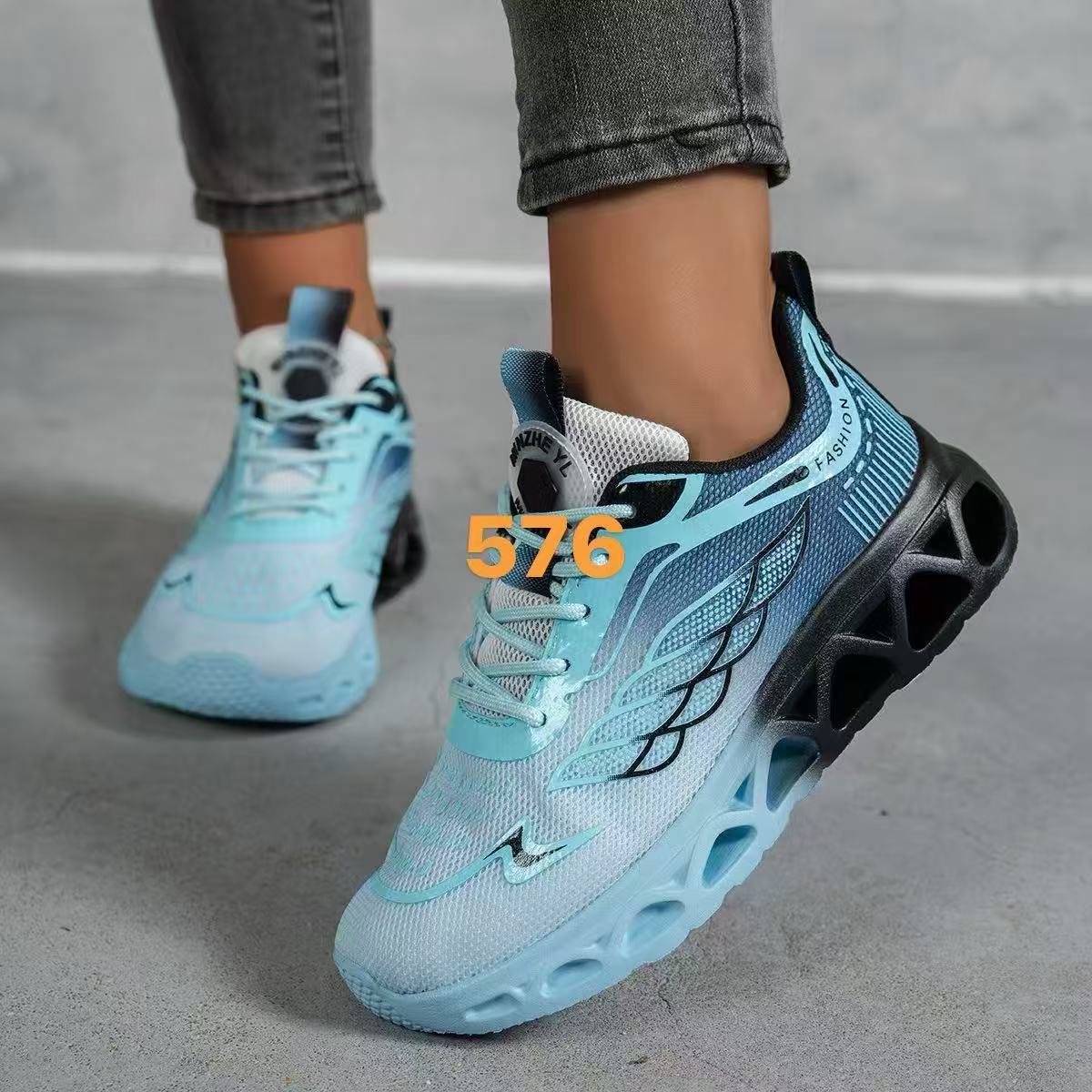 Leichter Sneaker mit atmungsaktivem Mesh-Obermaterial – Bild 6 | LuxeStyle