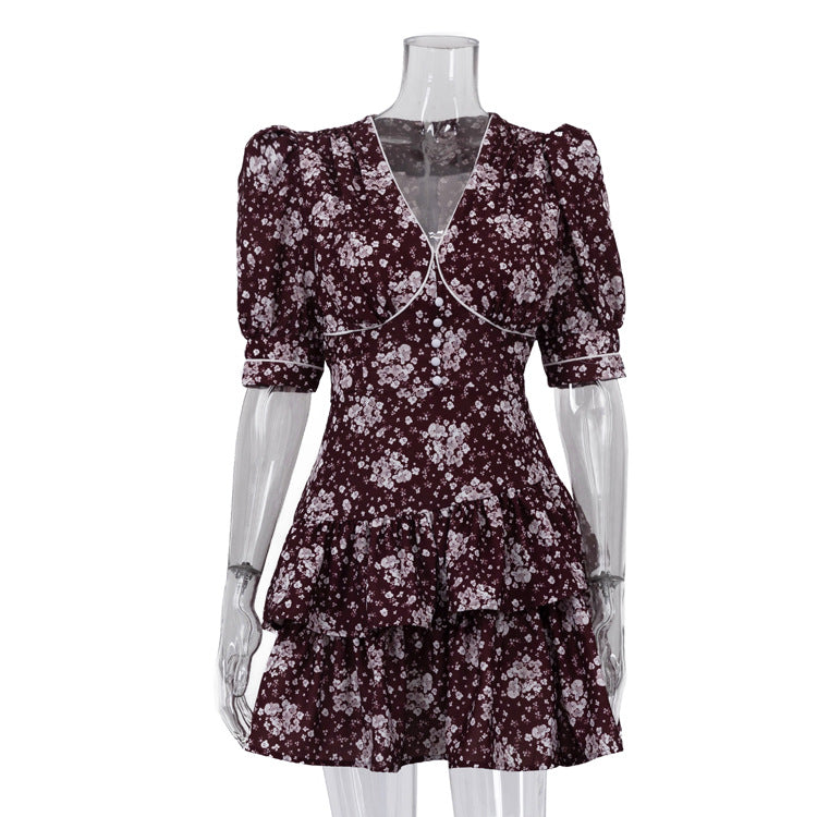 V-Ausschnitt-Kleid