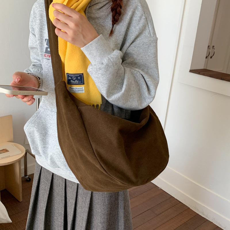 Schwarze Minimalist-Crossbody-Tasche – Bild 8 | LuxeStyle