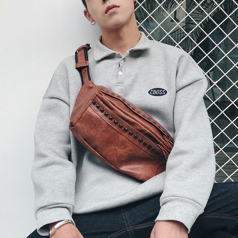 Rivet Umhängetasche für Herren – Bild 4 | LuxeStyle