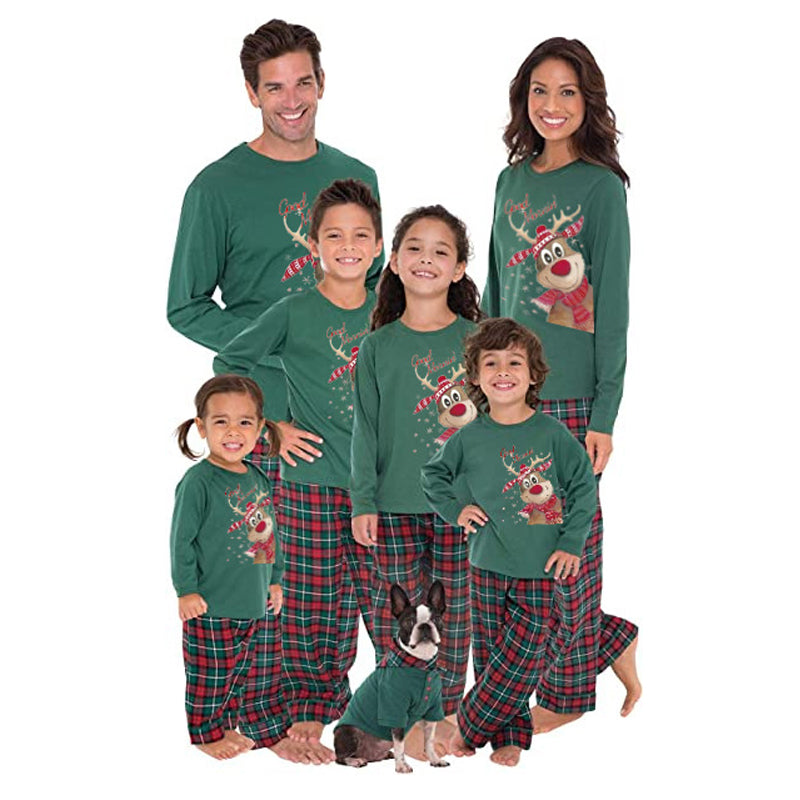 Weihnachts-Pyjama für die ganze Familie