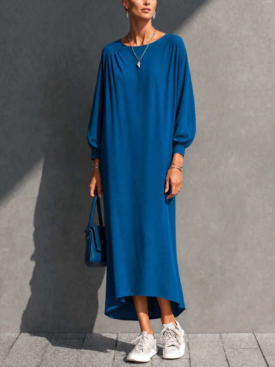 Plissiertes Batwing-Maxikleid mit asymmetrischem Saum