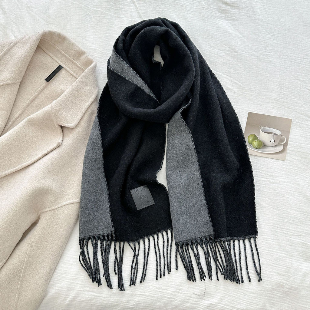 Doppelseitiger Wollschal mit Pailletten – Bild 5 | LuxeStyle