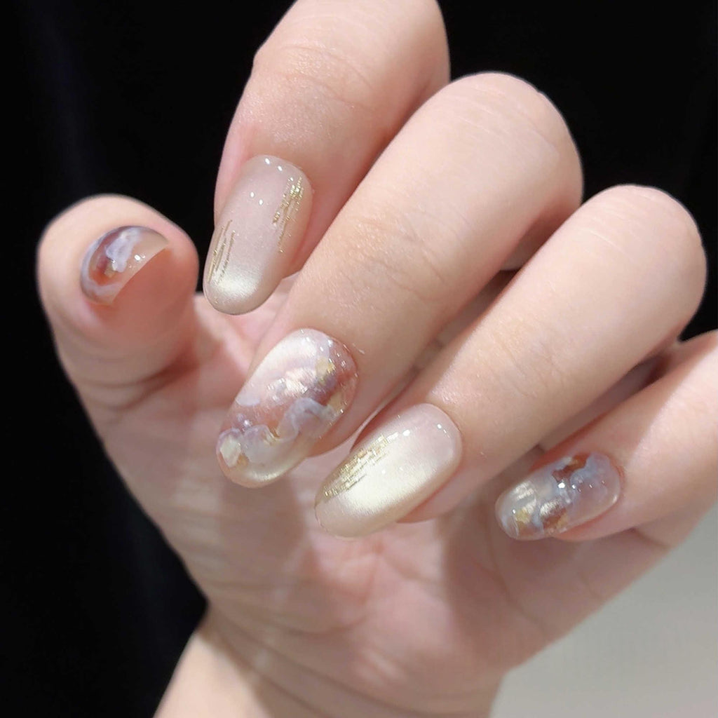 Japanisches Eis-Nagelset mit Goldfolie