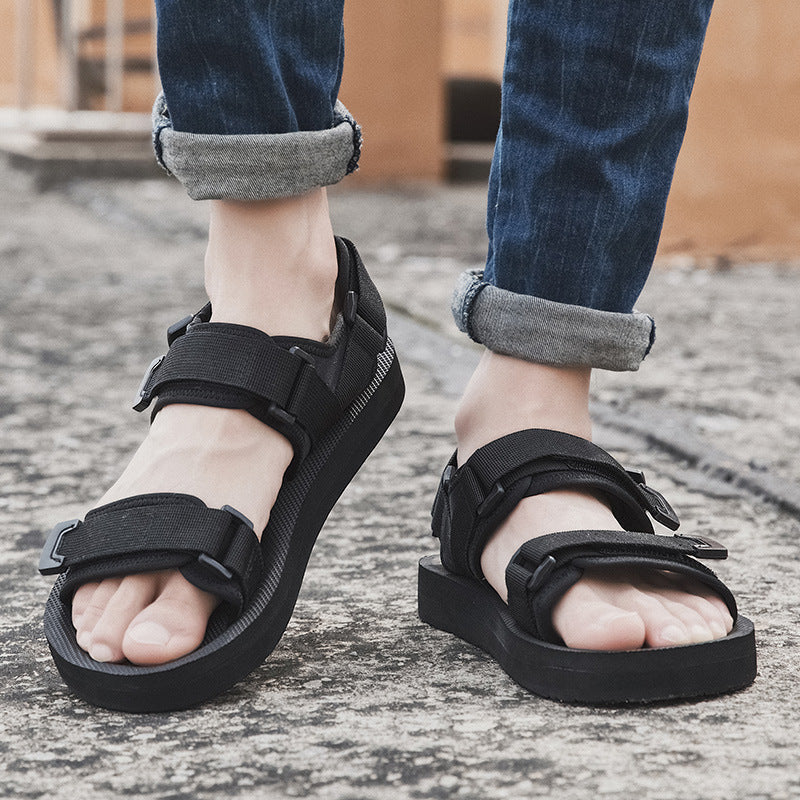 Extra-grosse Herren-Sandalen für den Sommer