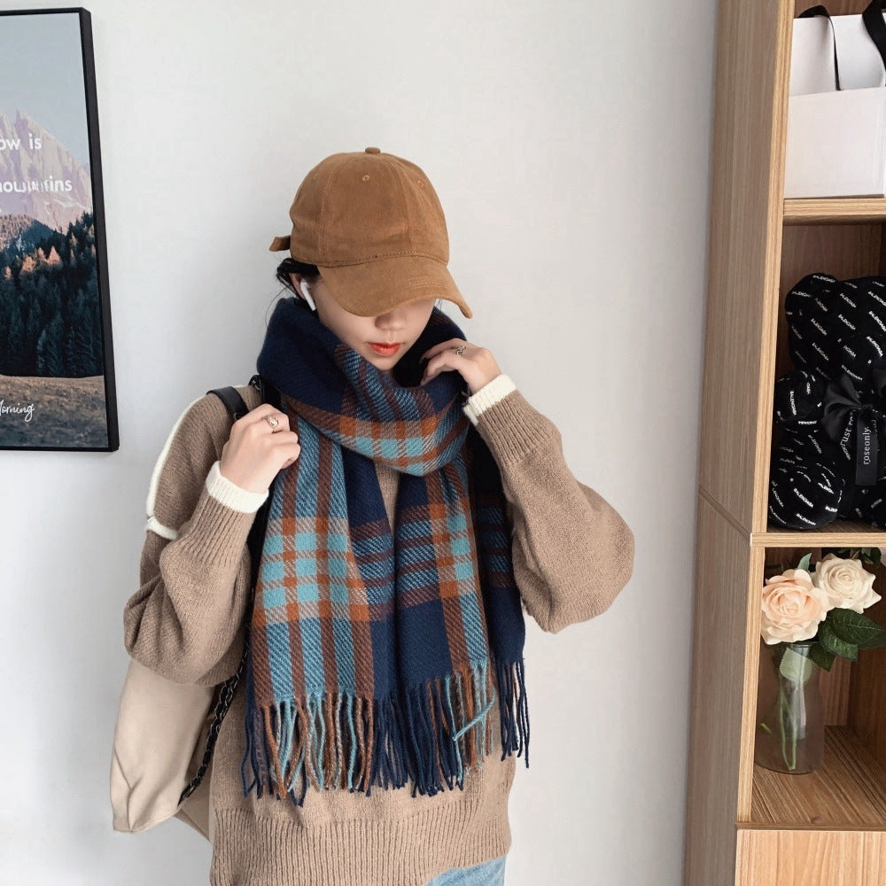 Kariertes Warmhalstuch aus Polyester | LuxeStyle