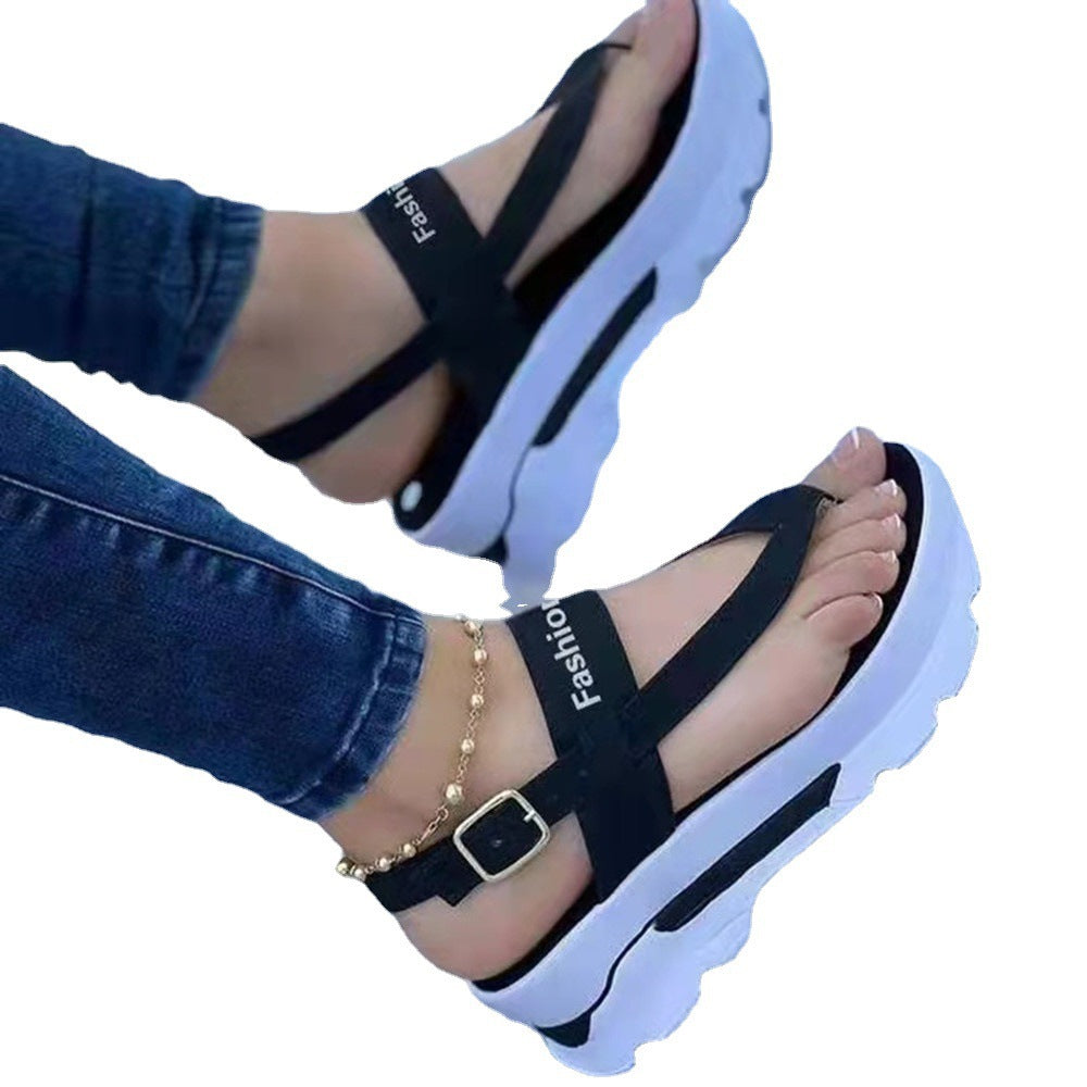 Plateau-Sandalen mit Zehensteg, Riegel-Verschluss – Bild 4 | LuxeStyle