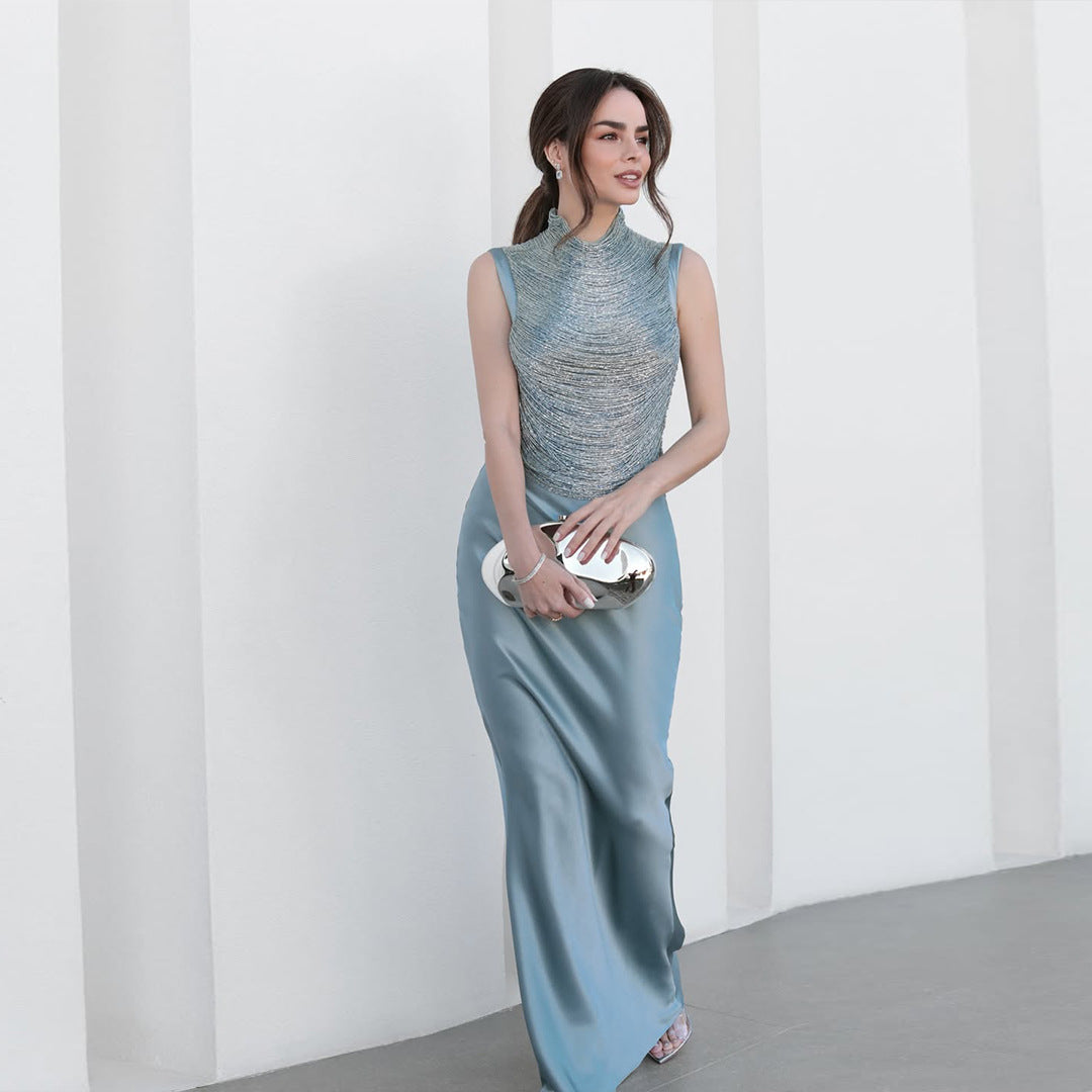 Ärmelloses Turtleneck-Top mit Satin-Midirock