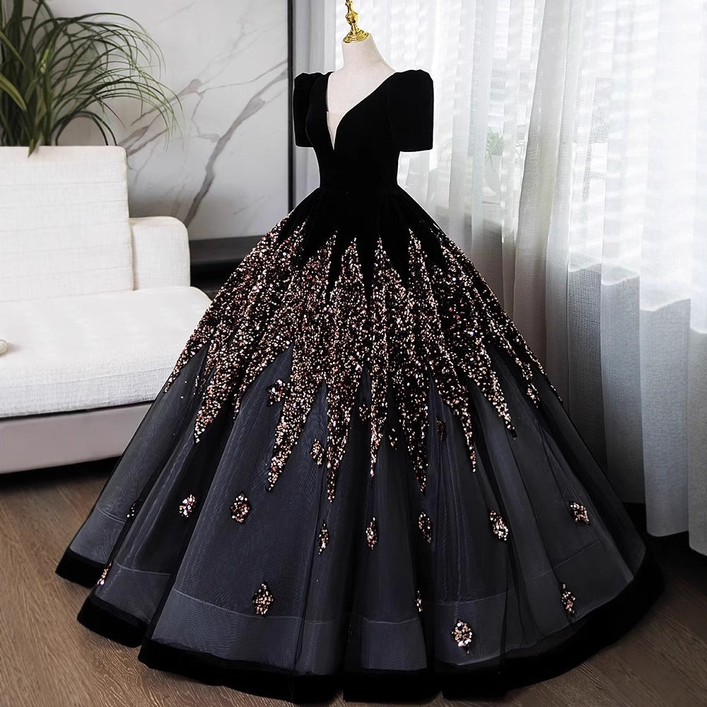 Abendkleid mit V-Ausschnitt – Bild 4 | LuxeStyle
