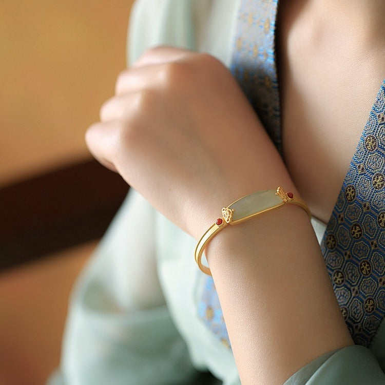 Ruyi-Armband aus Kupfer – Bild 6 | LuxeStyle