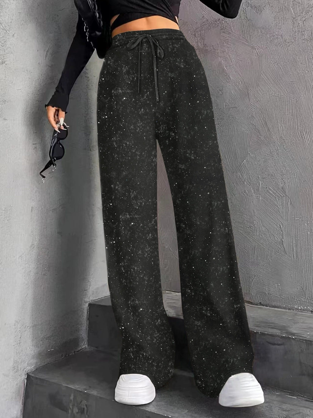 Glänzende, bestickte Hosen mit Strass