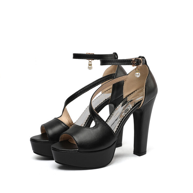 Dicke Absatz-Sandalen