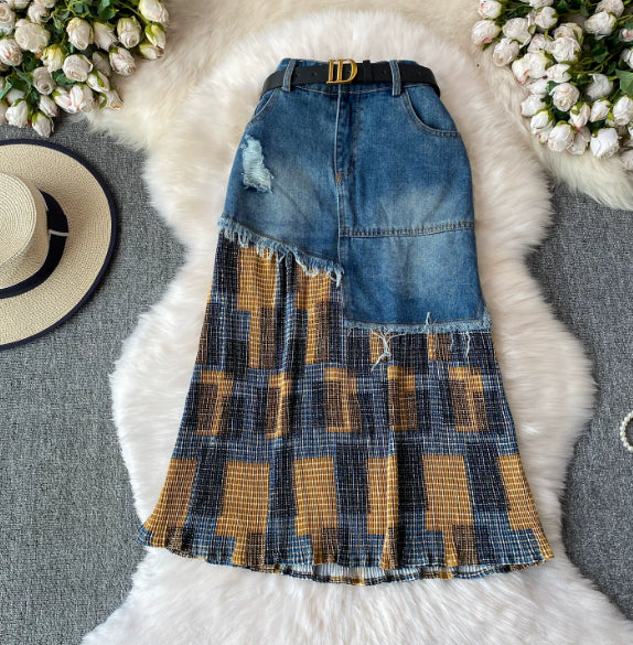 Cooler Ripped Denim-Jupe mit Fransen