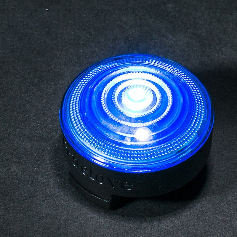 LED Leuchtanhänger für Hunde – Bild 4 | LuxeStyle