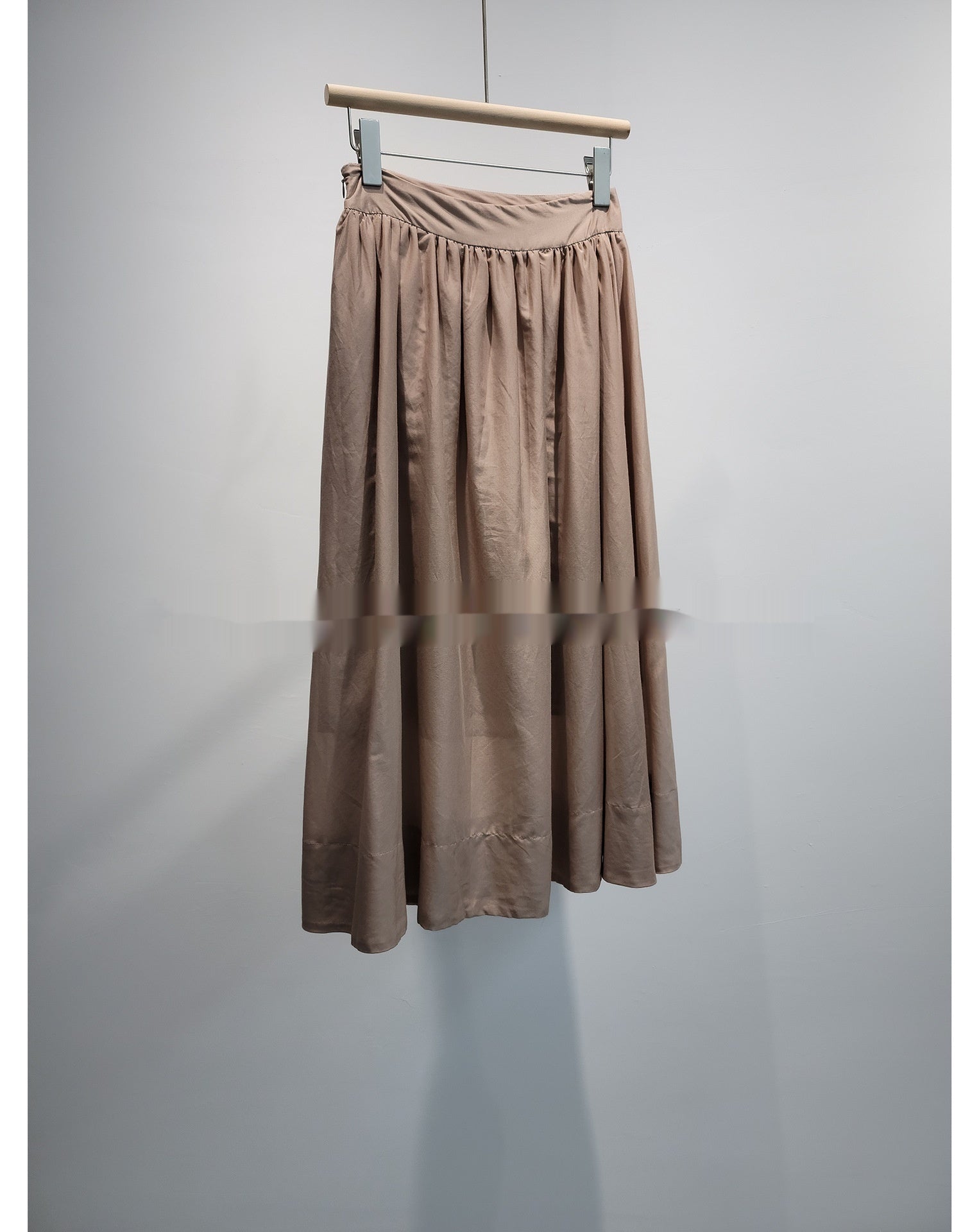 High-Waist Plissee Midi-Jupe aus Seide – Ansicht 2