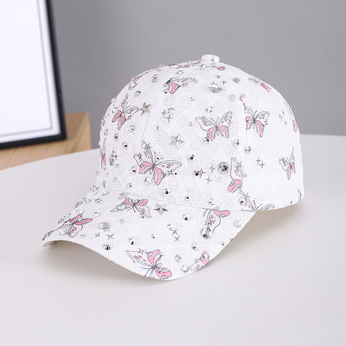Baseball Cap mit Spitze & Schmetterling – Bild 1 | LuxeStyle