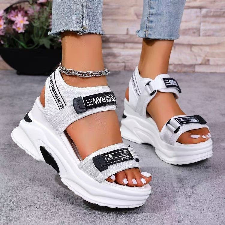 Weite Sandalen – Bild 4 | LuxeStyle