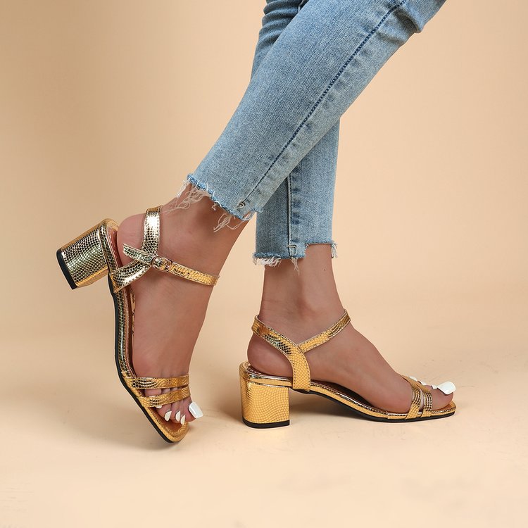 Sommer-Sandalen mit Riemchen – Bild 2 | LuxeStyle