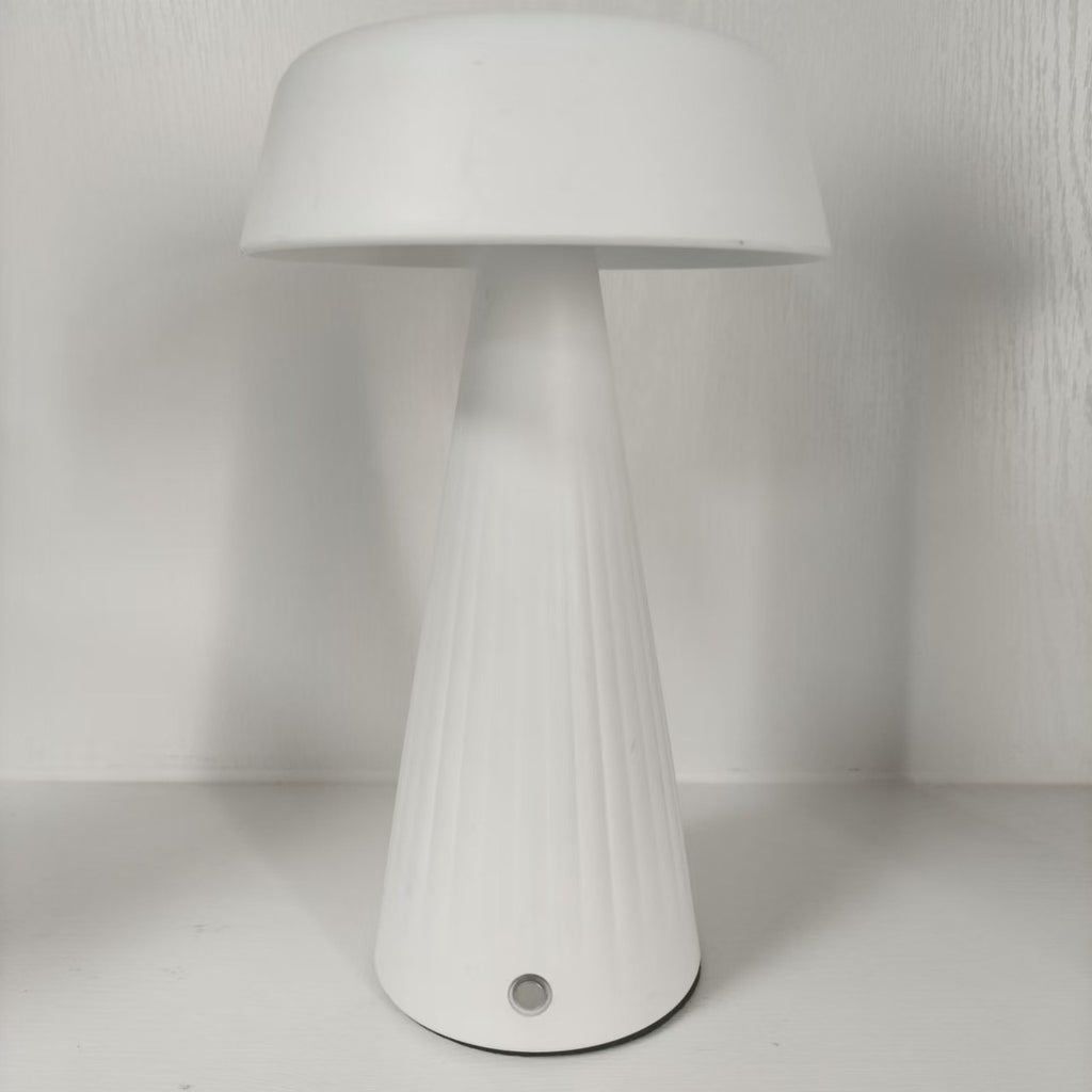 Ladebare Nachtlicht-Tablette in Pilzform – Bild 3 | LuxeStyle