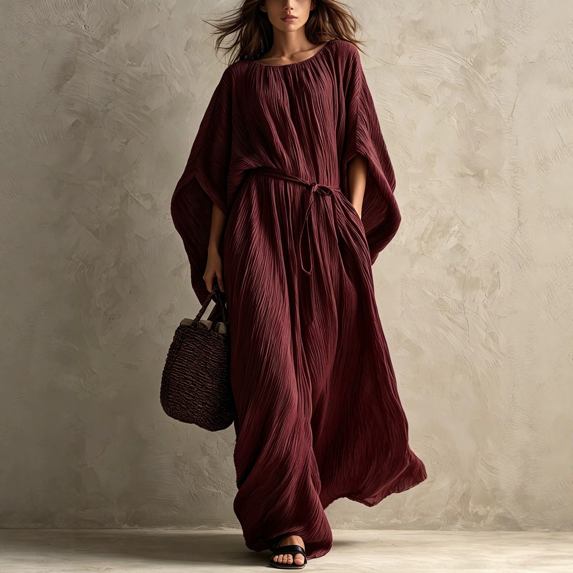 Elegantes Plissée-Kleid mit Fledermausärmeln