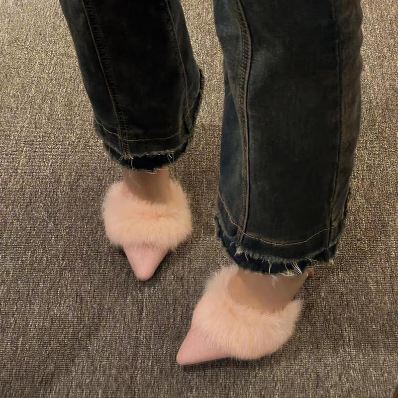 Furry High Heel Sandalen mit spitzer Zehe – Bild 4 | LuxeStyle