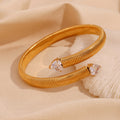 Herz-Armreif mit Zirkonia-Streifen | LuxeStyle