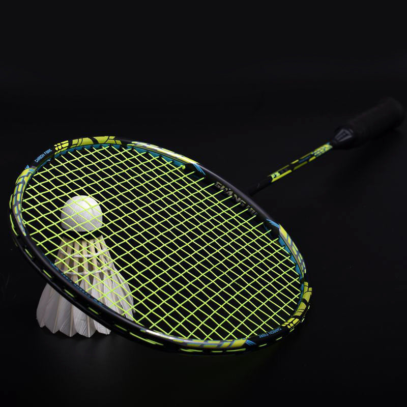 Offensives Carbon-Badmintonschläger – Bild 7 | LuxeStyle