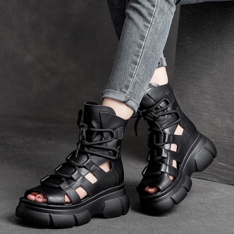 Sandalen und Stiefel mit Cut-Out-Design – Bild 7 | LuxeStyle
