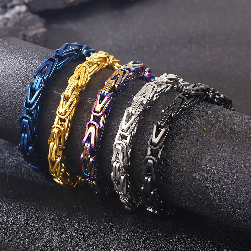 V-förmiges Armband aus Edelstahl – Bild 8 | LuxeStyle